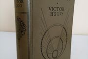 Les Miserables by Victor Hugo (PT207)