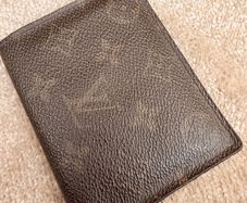 Louis Vuitton Card ID holder