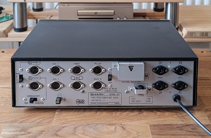 Sharp STM-31 Hifi integrated stereo amplifier