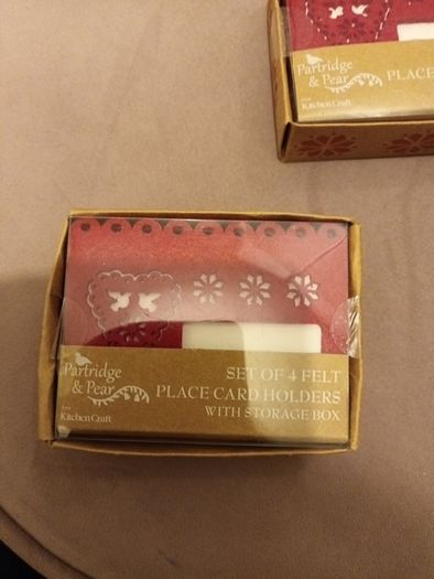 Set of 8 christmas name place holders