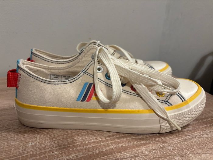 Brand New Aldi Mania Limited Edition Canvas Trainers Unisex Size 4