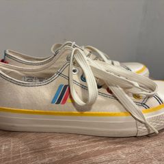 Brand New Aldi Mania Limited Edition Canvas Trainers Unisex Size 4