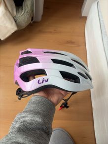 bike helmet Giant