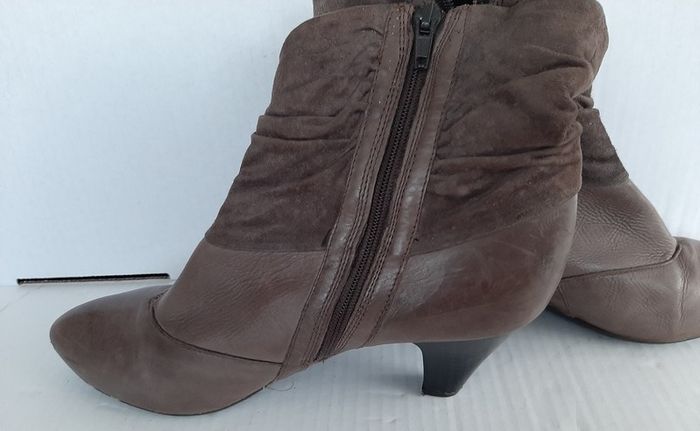 Leather and suede boots Clarkes
