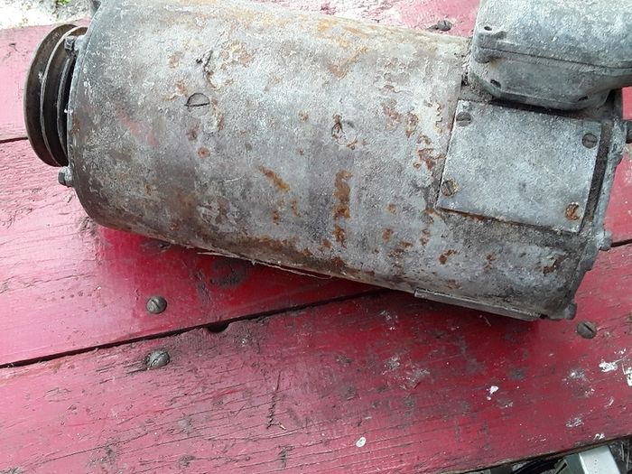 24 volt dynamo