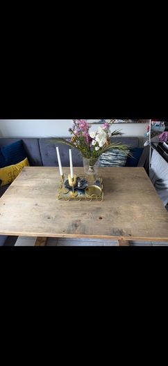 Rustic kitchen table and L bench