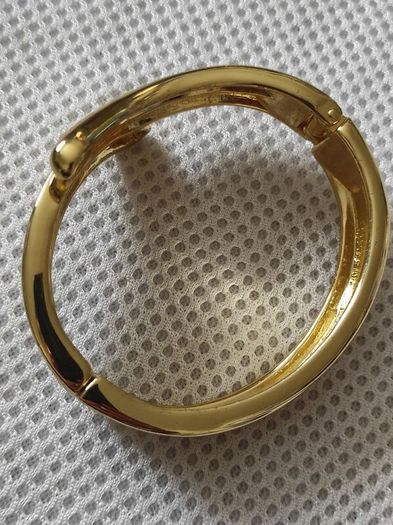 bangle
