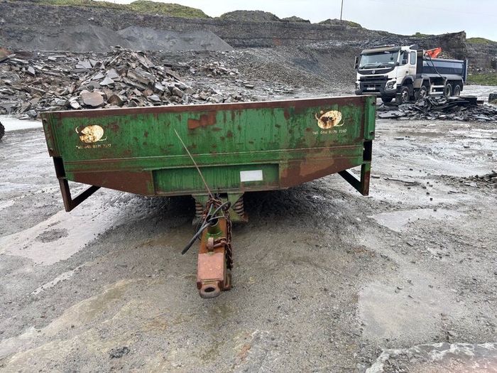 Low loader