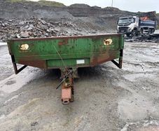 Low loader