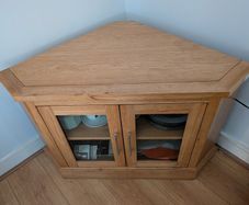 Solid Oak Corner TV Unit / Cabinet with Glass Doors