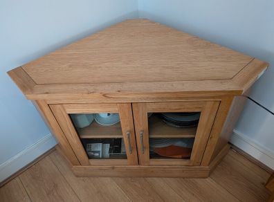 Solid Oak Corner TV Unit / Cabinet with Glass Doors