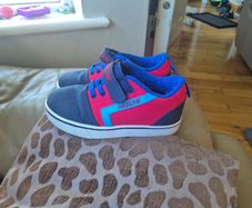 heelys