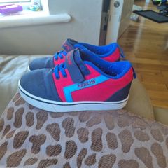 heelys