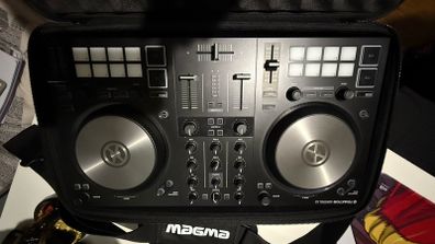 Traktor S2 MK3 Controller + Magma CTRL Case / Like New