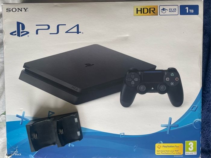 PS4 Slim 1TB Bundle (Firmware 10.71) Boxed with 2 Controllers & Dock