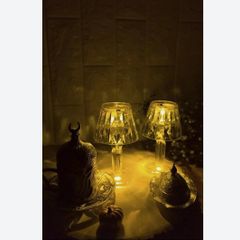 Vintage Style Crystal Look Lamp - great for any room / garden