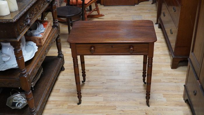 Early Victorian Mahogany Side Table