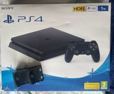 PS4 Slim 1TB Boxed Bundle + 2 Controllers | Low Firmware 10.71 (Jailbreakable)
