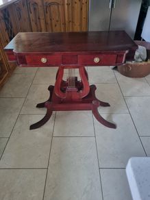 Lamp table