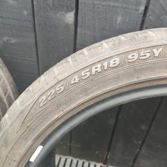 225 45 r18