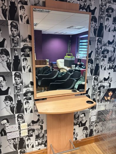 Salon styling Unit
