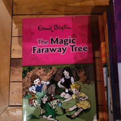 Enid Blyton Faraway Tree and Wishing-Chair Collection, 6 Book Box Set Dean