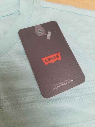 Brand New Levis t-shirt