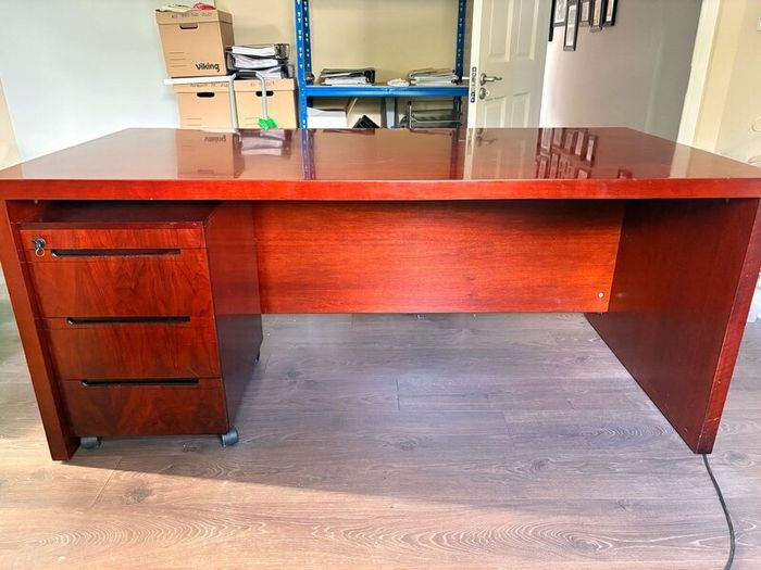 PRICE DROP.  Executive walnut veneer desk/pedestal