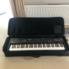 Yamaha CP73 with Case