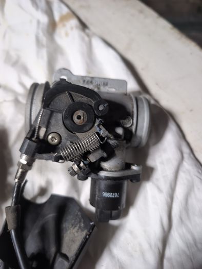 BMW r1200 GSA 2006 throttle bodies