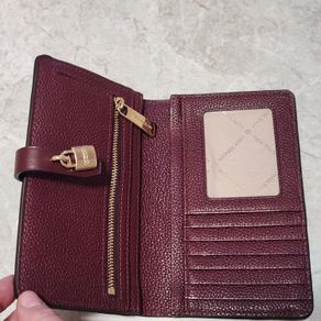 Michael kors burgandy purse (used once)