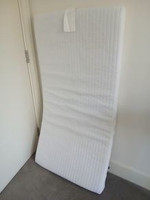 Baby cot mattress - clean condition