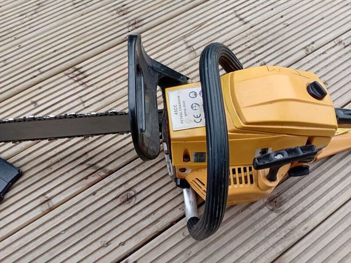 chainsaw