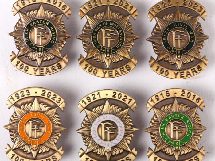 Oglaigh na hEireann - commemorative badges