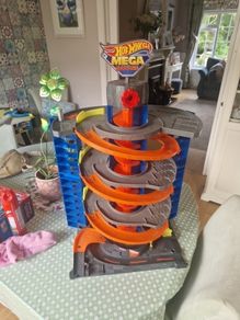 hot wheels garage