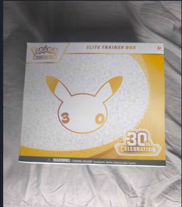 Pokemon 30th Celebration ETB