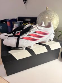 Adidas Predators BRAND NEW