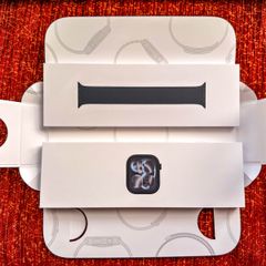 Apple Watch Series 11 - 46mm - Aluminium