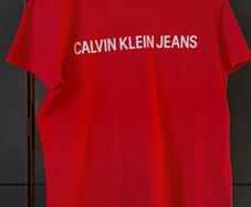 Calvin Klein Tshirt