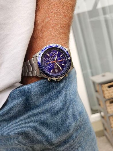 Watch Seiko Pilot Chronograph.
