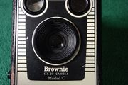 Kodak six - 20 Brownie Model C. Box  Camera /1948