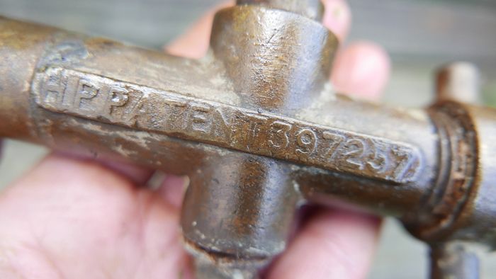 Antique Brass Barrel Taps