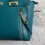 Teal handbag star by Julian Image 2