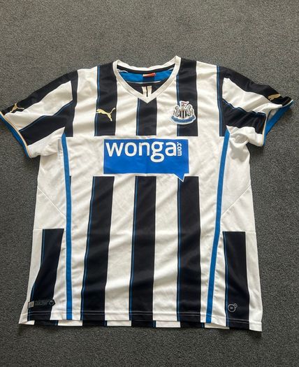Newcastle United 2013/14 home jersey