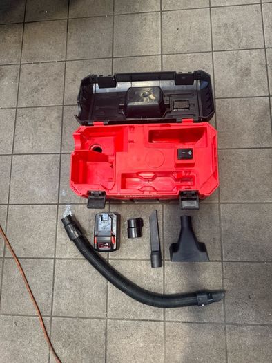 Milwaukee M18