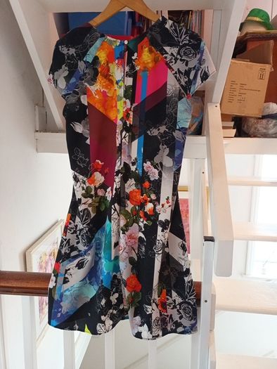 womans dress