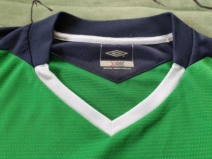 Northern Ireland Football Club Home Jersey 2004 to 2005 Extra Large Adult Umbro XL