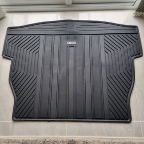 RAV4 Boot Mat (new)