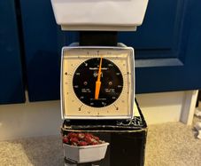 Vintage 5lbs Scales