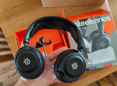 SteelSeries Arctis Nova 1 Gaming Headset Black - LIKE NEW